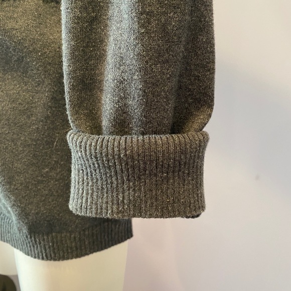 RW&CO grey sweater - Picture 3 of 11
